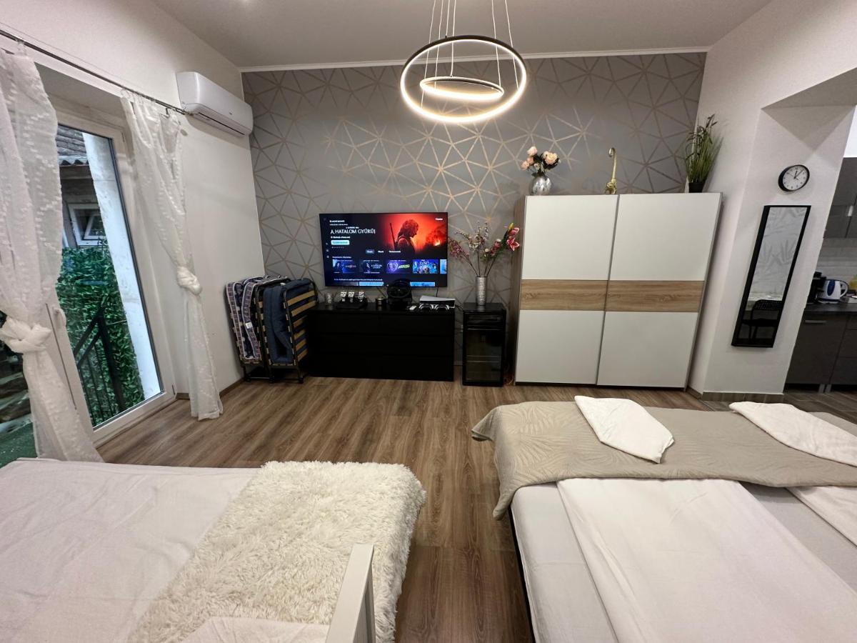 Budapest Garden Apartman エクステリア 写真