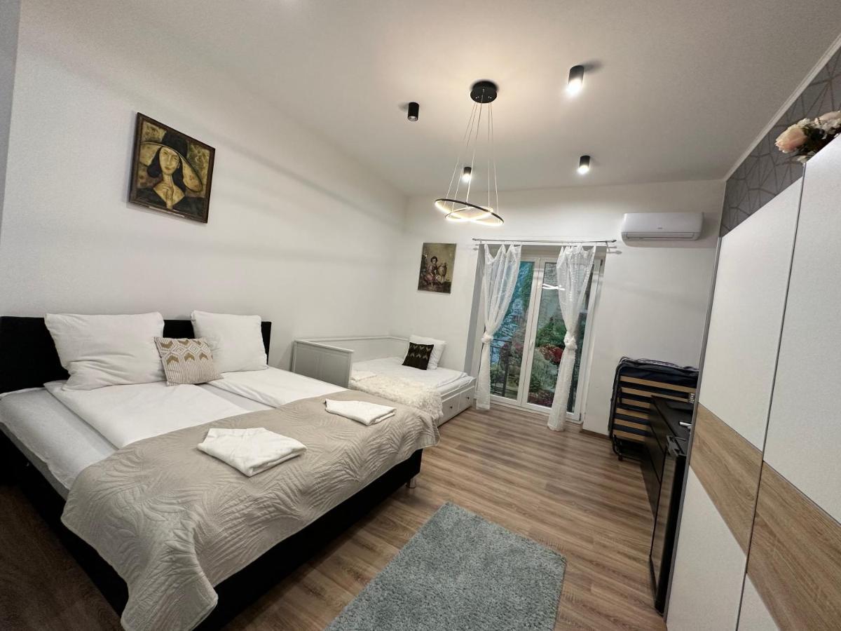 Budapest Garden Apartman エクステリア 写真